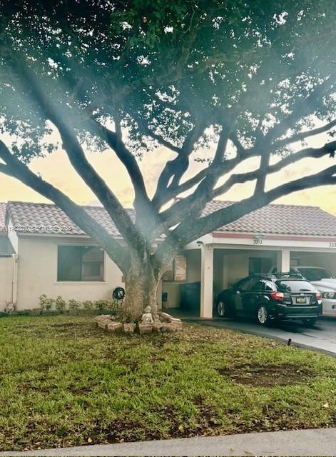 Building Photo - 330 Lakeside Ct