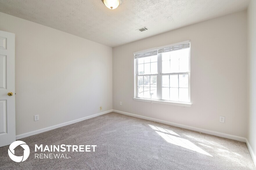 Building Photo - 2526 Meadow Brooke Ct