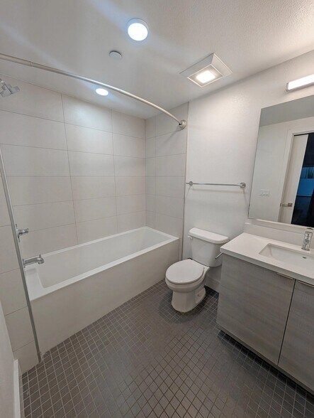 Building Photo - 1330 Federal Ave