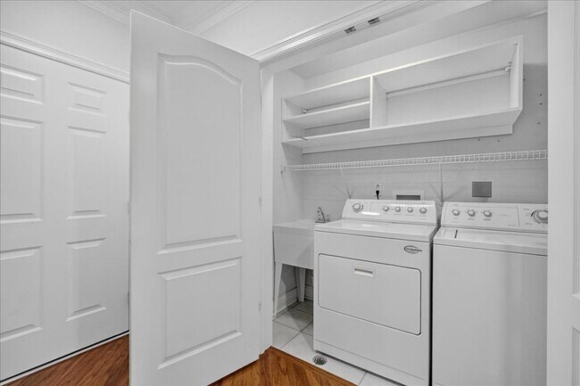 Building Photo - 500 North and South Rd