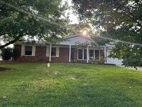 Building Photo - Move in Ready