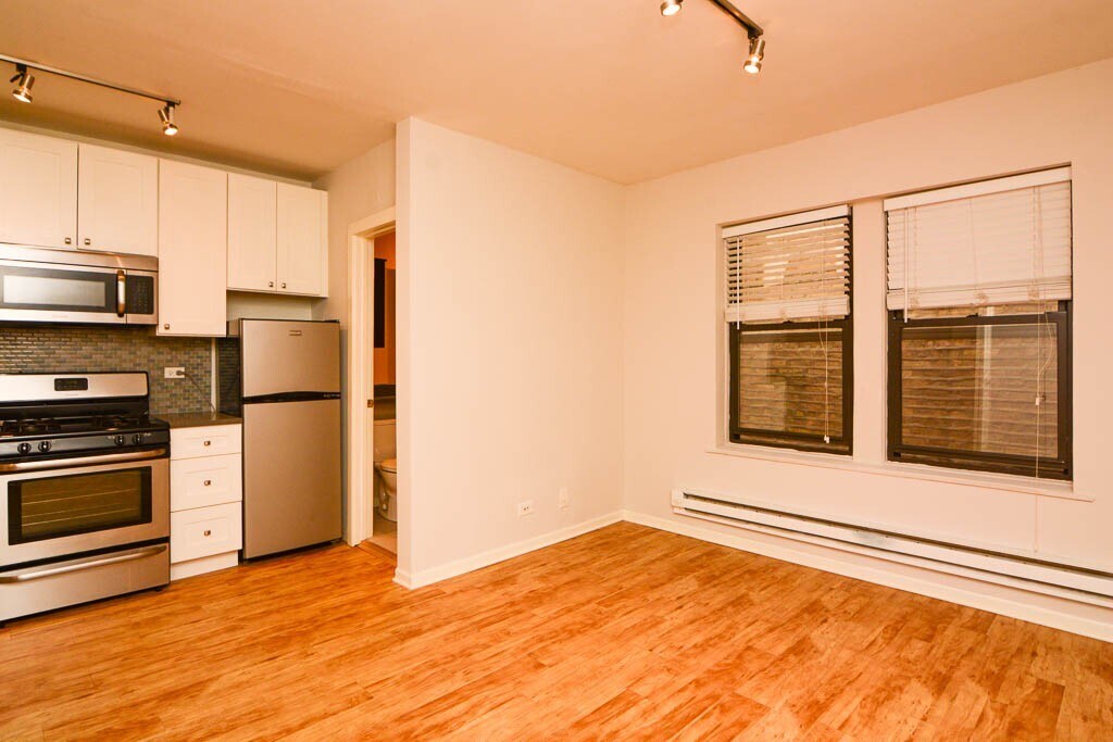 Building Photo - 2839 W Palmer St