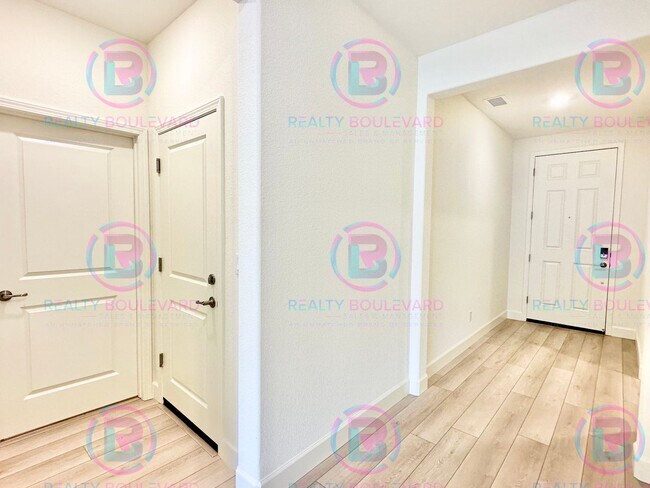 Building Photo - 1405 Bravestone Ave