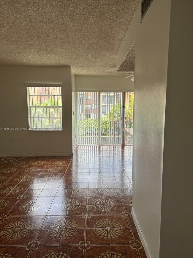 Primary Photo - 9380 W Flagler St