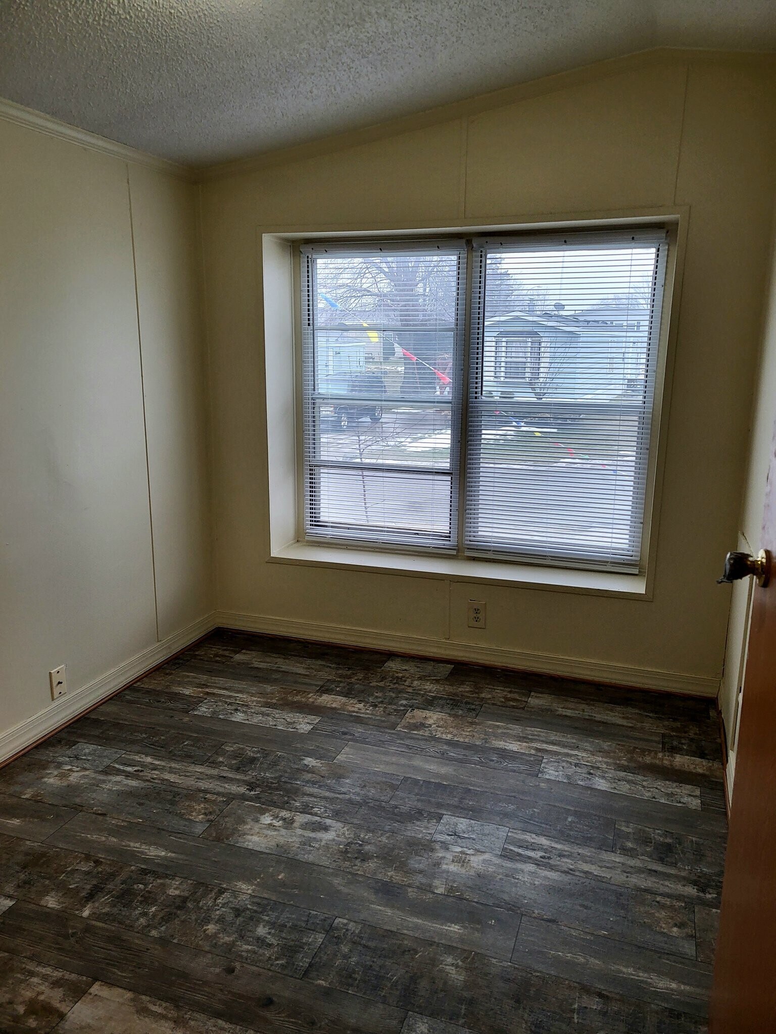 Building Photo - 4215 Deems St