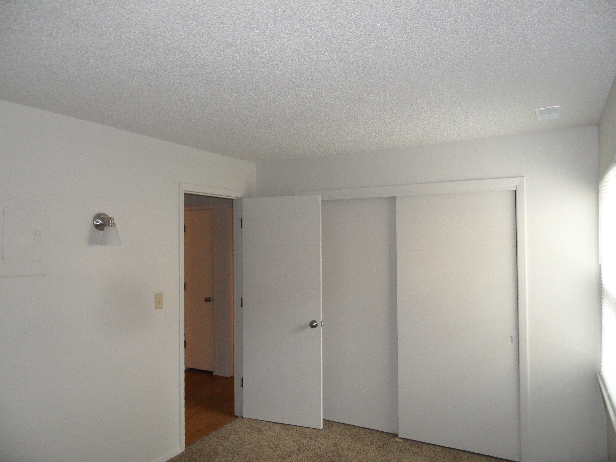 bedroom 1 - 1318 SW Buchanan St