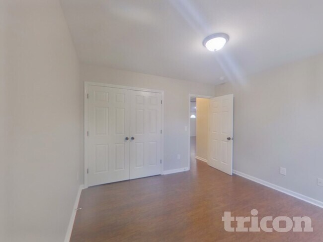 Building Photo - 204 Yukon Dr