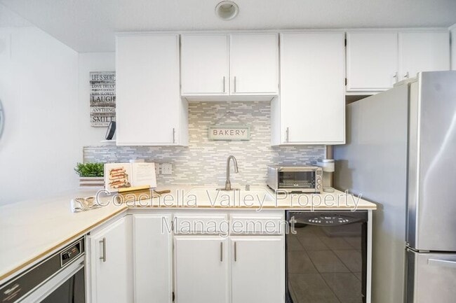 Building Photo - 78133 Cll Norte