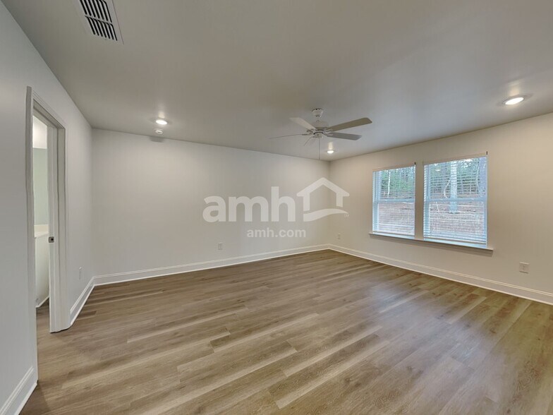 Building Photo - 1419 Aquamarine Dr