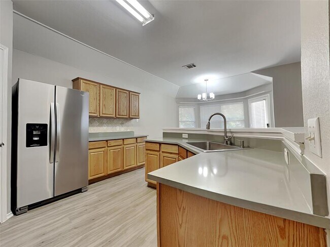 Building Photo - 310 Masonwood Dr