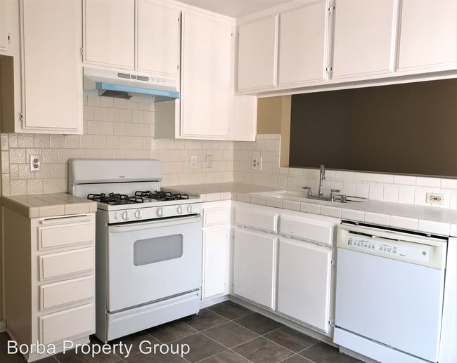 Building Photo - 1527 Torrance Blvd