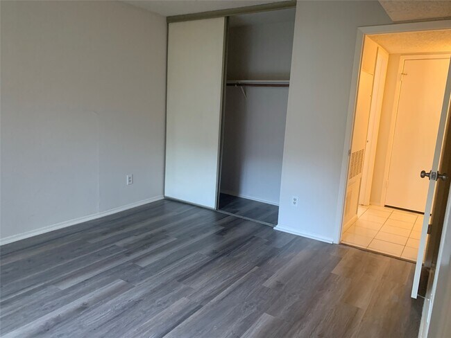 Building Photo - 2510 Grants Lake Blvd