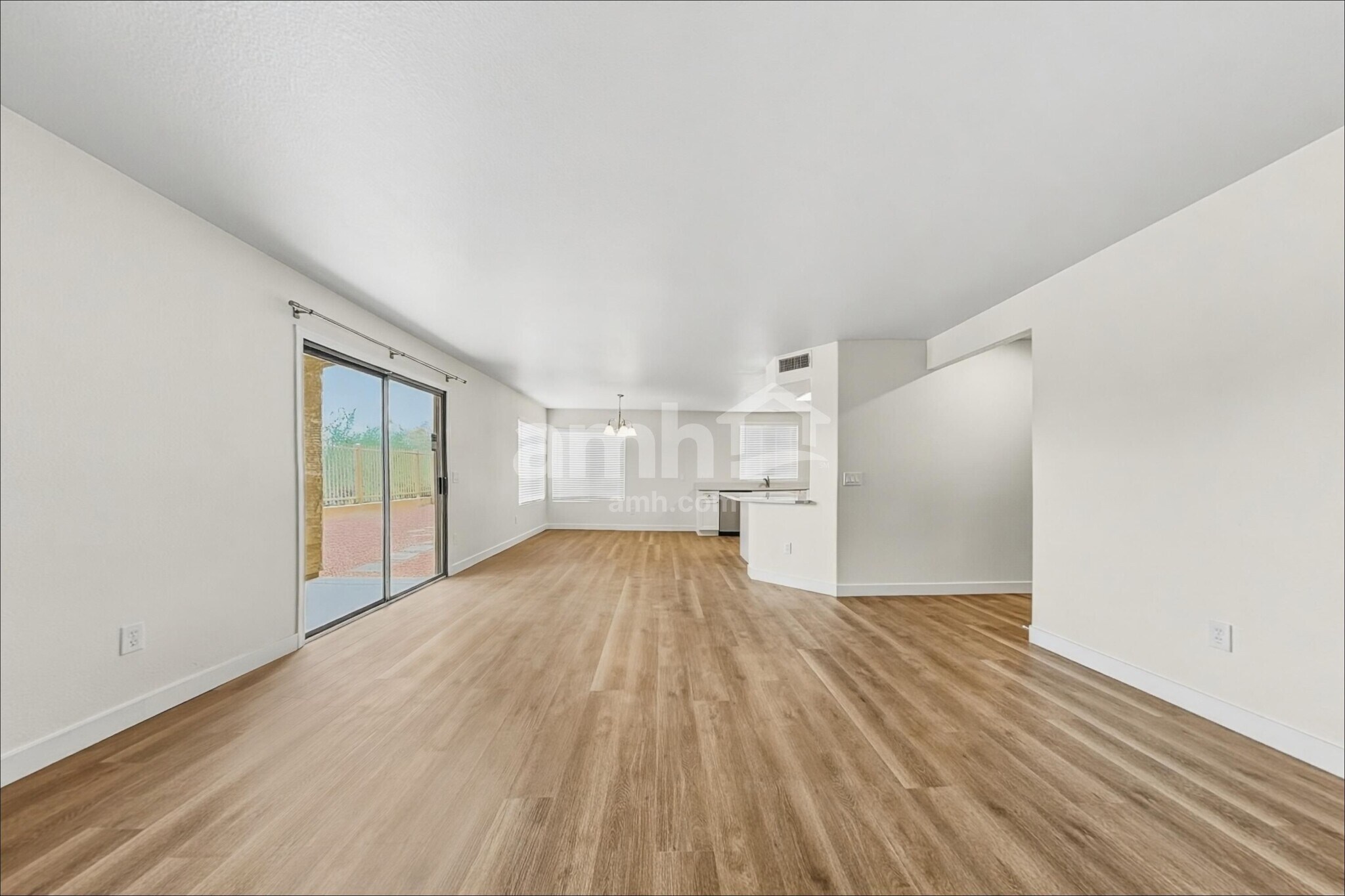 Building Photo - 4071 E Abraham Ln