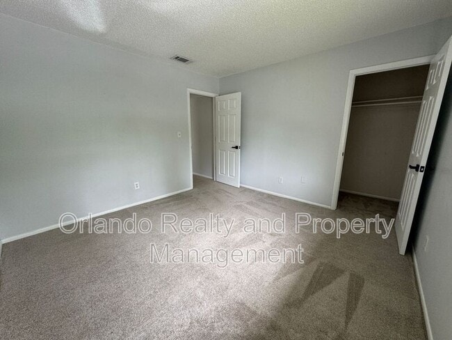 Building Photo - 109 Springwood Cir