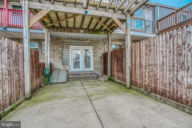 Building Photo - 3812 Fait Ave