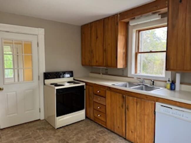 Building Photo - Single Family Home Close to Downtown Lexin...