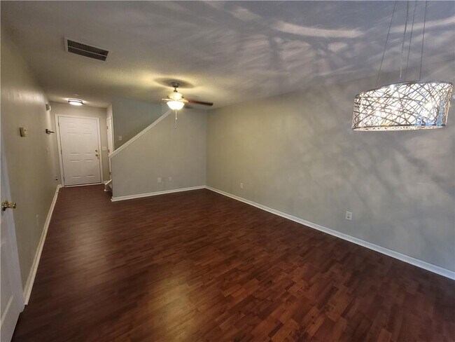 Building Photo - 228 Fox Creek Blvd