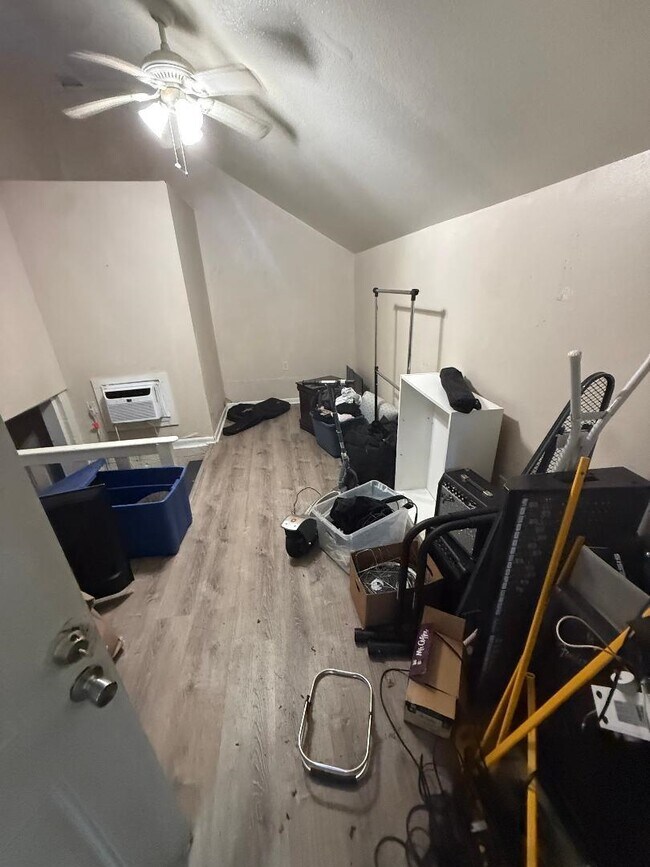 Building Photo - 1610 Atkamire Dr