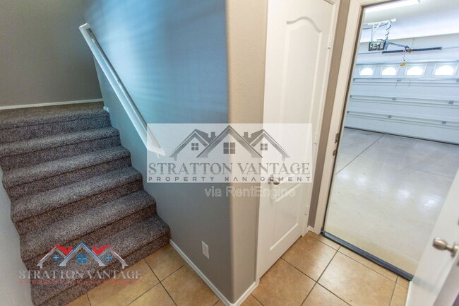 Building Photo - 900 S 94th St