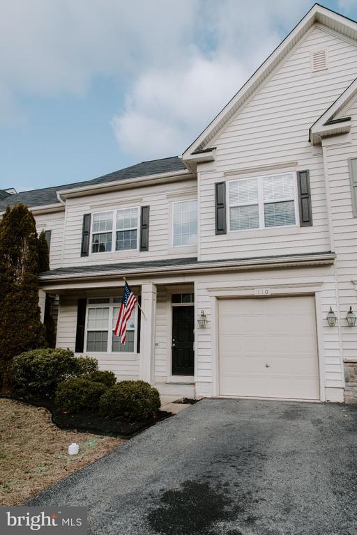 Building Photo - 110 Quinton Oaks Cir