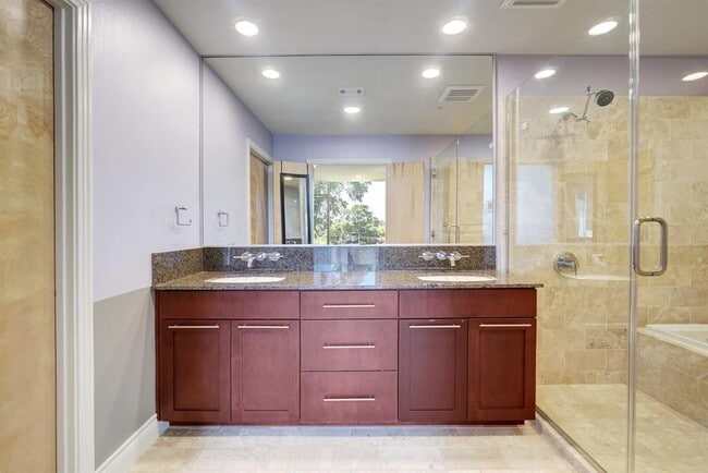 Building Photo - 1600 Barton Springs Rd