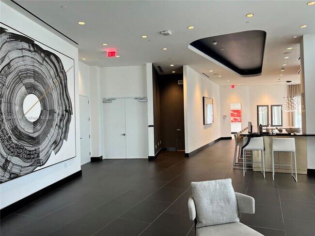 Building Photo - 851 NE 1st Ave