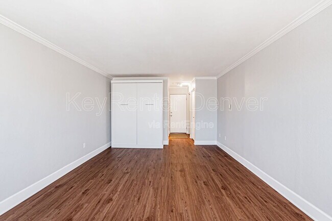 Building Photo - 969 S Pearl St
