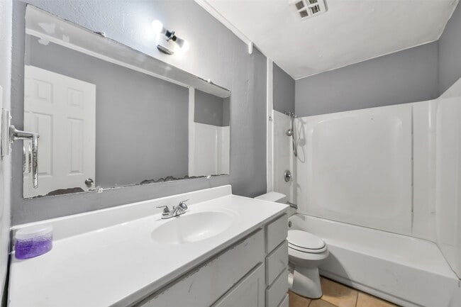 Building Photo - 3231 Scotch Moss Ln