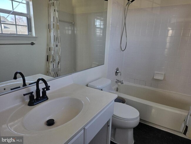 Building Photo - 1037 Gardenview Loop