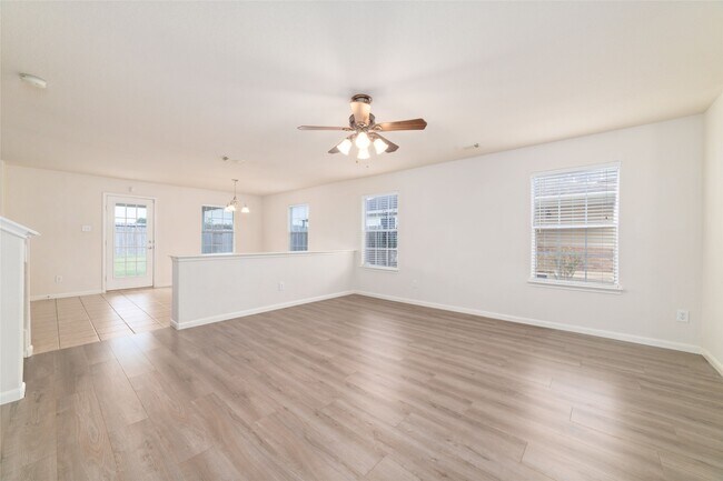 Building Photo - 21311 Shadow River Ln