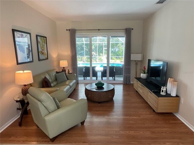 Building Photo - 1088 Hoover Cir