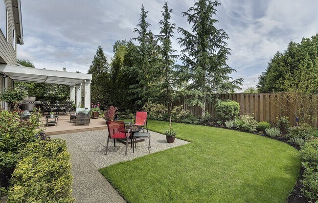 Building Photo - 16723 SW Rogue River Terrace