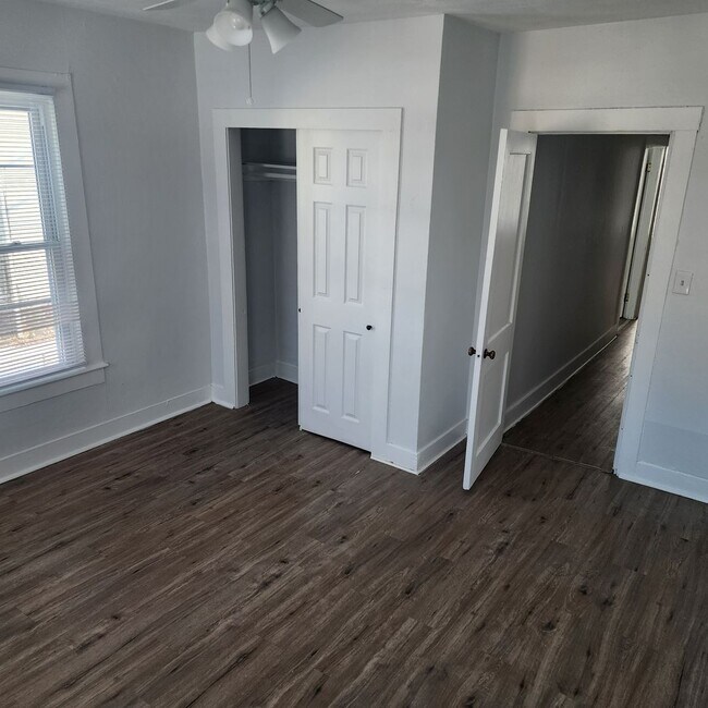 Building Photo - 29-31 Lincoln Pl