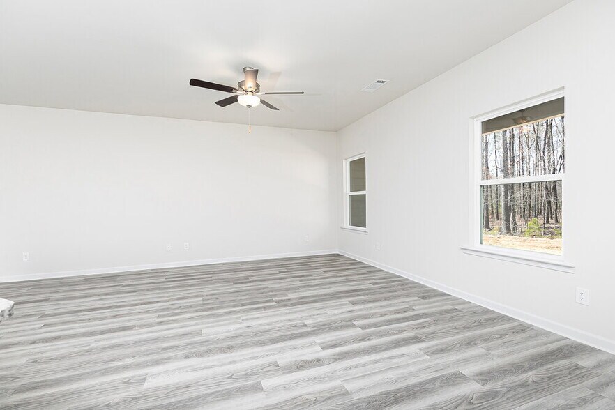 Building Photo - 138 Howell Dr