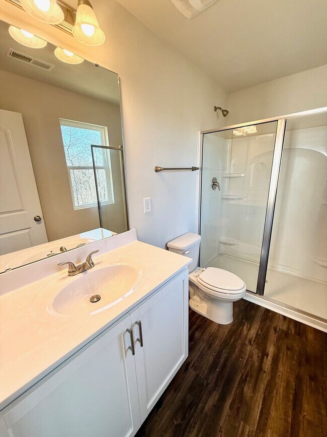 Building Photo - Two bedroom, 2.5 bath townhome in Ridge Creek, Whitsett