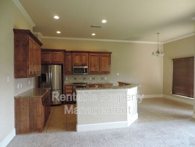 Building Photo - 1835 Leann Ln