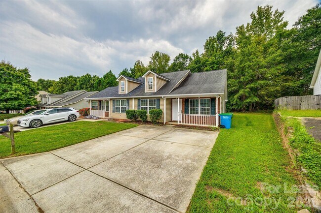 Building Photo - 410 Danielle Way