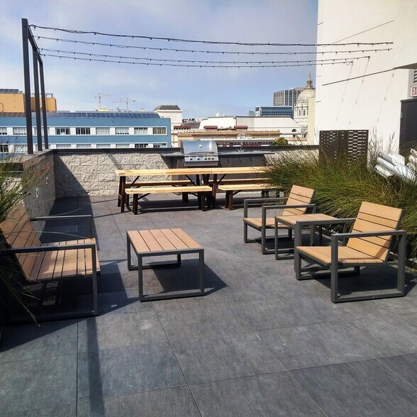 Building Photo - 11 Franklin St