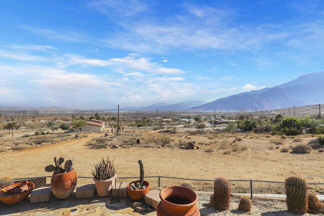 Building Photo - 60781 Painted Hills Rd