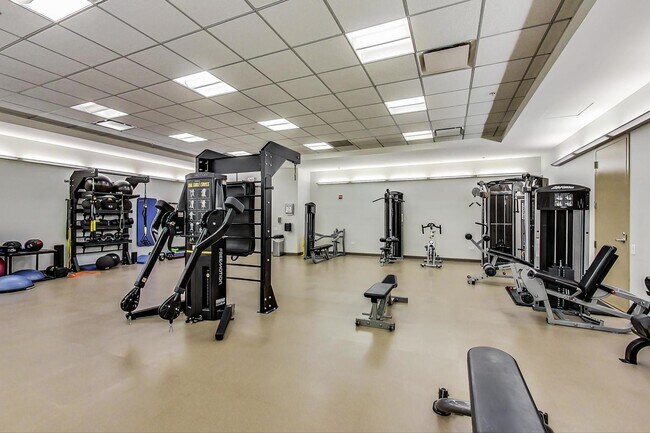 Building Photo - 240 E Illinois St