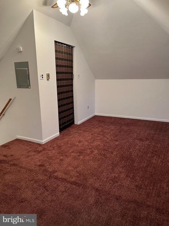 Building Photo - 29 10th Ave