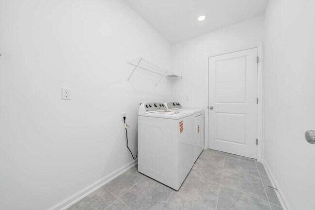 Building Photo - 5625 Le Marin Wy
