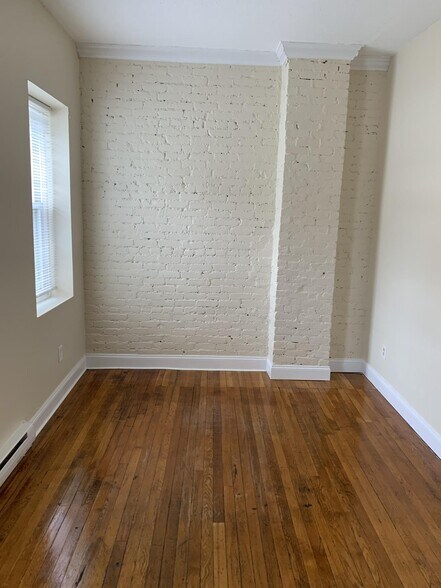 Building Photo - 882 Huntington Ave