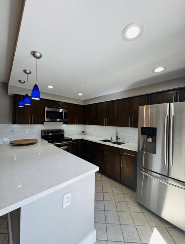 Building Photo - 3665 Silver Lace Ln