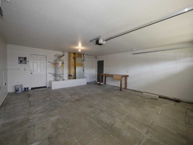 Building Photo - 110 Detert Ln