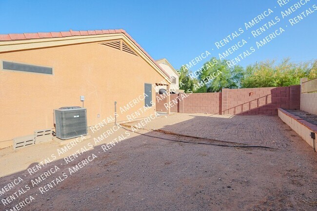 Building Photo - 1104 S 238th Dr