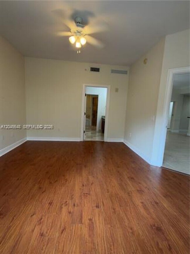Building Photo - 16100 Emerald Estates Dr