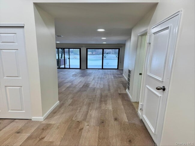 Building Photo - 80 Northgate Cir