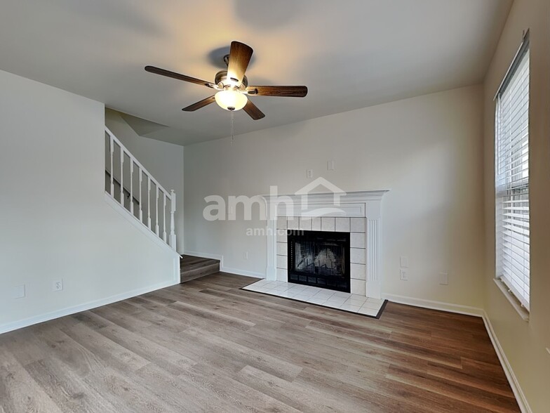 Building Photo - 6532 Kristine Dr
