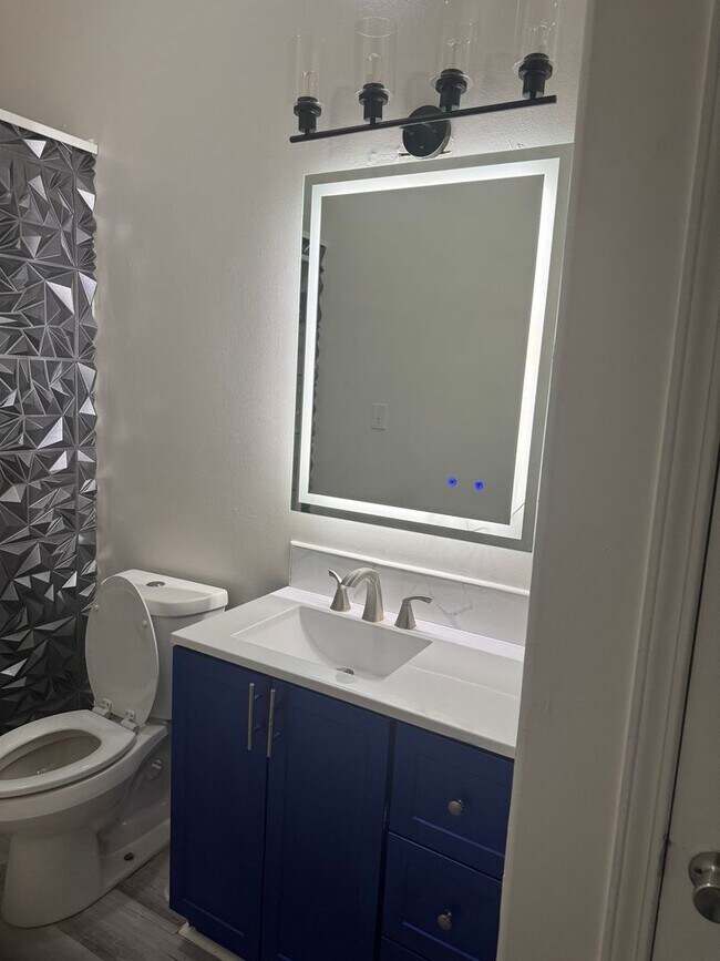 Building Photo - Charming 4BR House in New Orleans